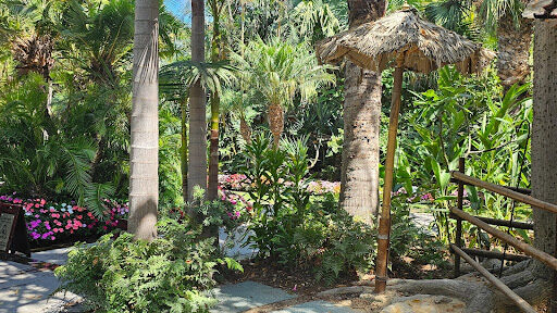 Catamaran Resort & Spa Mission Bay tropical paradise Polynesian theme beachfront access evening luaus dining at Oceana